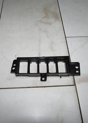 Кронштейн кнопок hyundai tucson jm 2004-2012