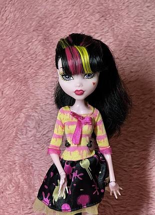 Monster high дракулаура