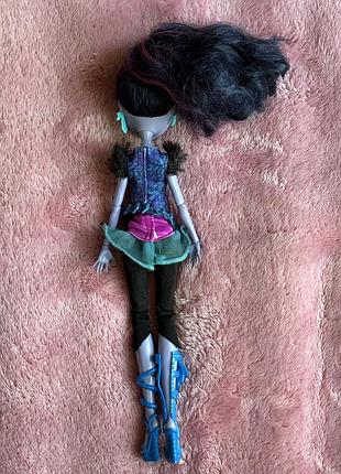 Monster high джейн 3