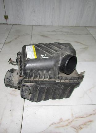 Корпус повітряного фільтра 2.0 бенз hyundai tucson jm 2004-2012