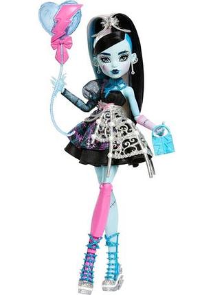 Кукла монстр хай фрэнки штейн ужасно сладкий день рождения оригинал mattel monster high frankie stein
