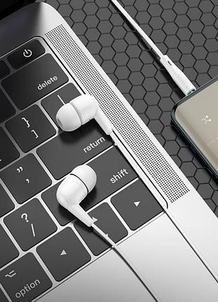 Проводные вакуумные наушники с микрофоном белые 3.5mm hoco m97 enjoy 1.2m