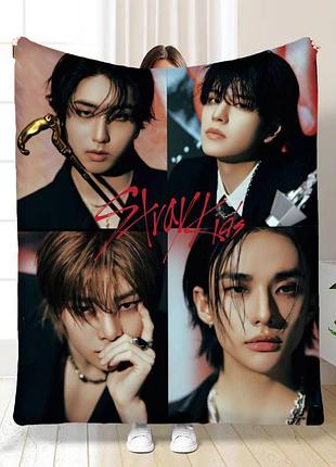 Плед 3d плюшевый подарочный stray kids коллаж 160х200 см