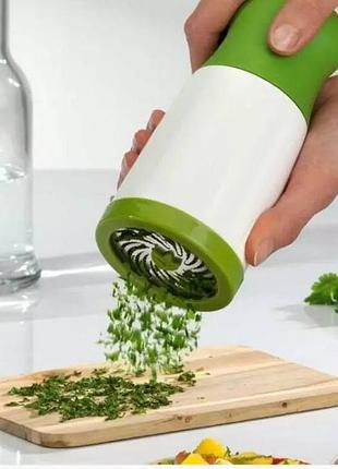 Мельница для зелени herb grinder 8296 6×7.3×17 см, ручной измельчитель с нержавеющими лезвиями