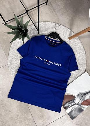 Футболка від tommy hilfiger