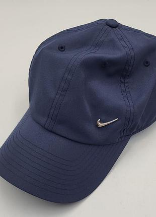 Кепка — nike