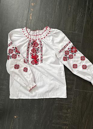 Вишиванка для дівчинки