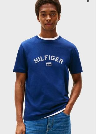 Tommy hilfiger чоловіча синя футболка hilfiger flock tee