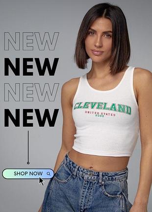 Трикотажный топ в рубчик с принтом cleveland