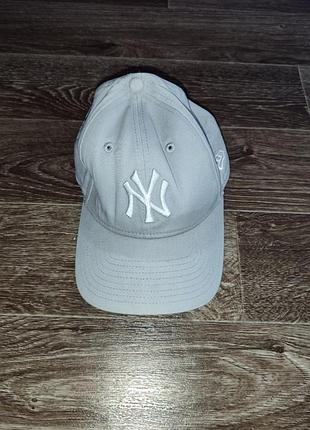 Кепка yankees