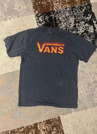 Футболка vans