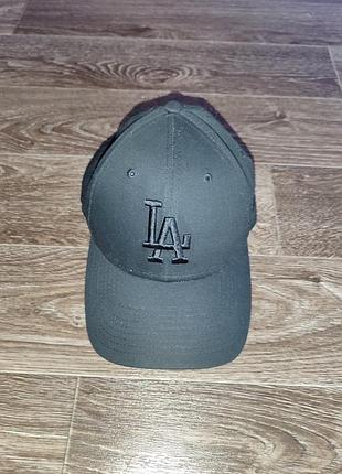 Кепка la new era