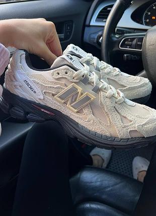Кросівки new balance 1906r беж