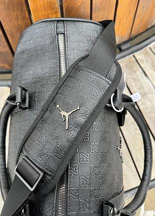 Сумка jordan monogram duffle bag 4
