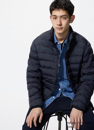 Чоловіча куртка uniqlo, яка складається в мішечок