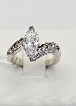 Кольцо серебряное с кубическим цирконием "королевский отблиск" 14 2,44 г