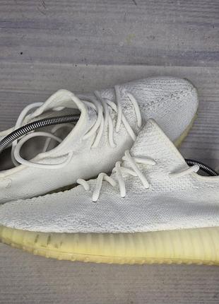 Кроссовки adidas yeezy