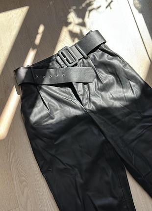 Штани zara з еко-шкіри, утеплені