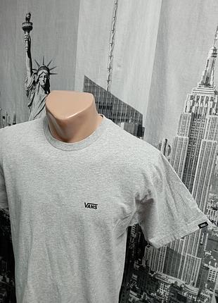 Футболка vans,оригинальный мерч.