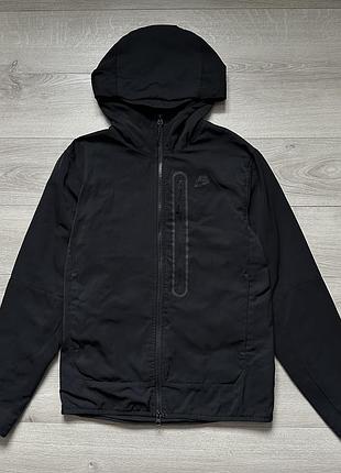 Чоловіча куртка nike sportswear tech essentials