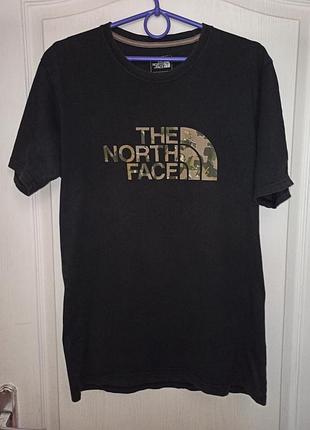 Футболка the north face черного цвета с камуфляжным принтом