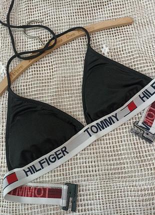 Бюст от купальника 80 в  tommy hilfiger