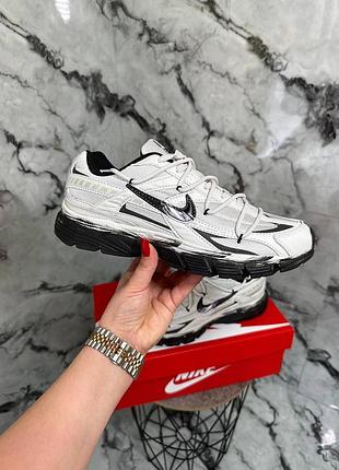 Кросівки nike унісекс білі