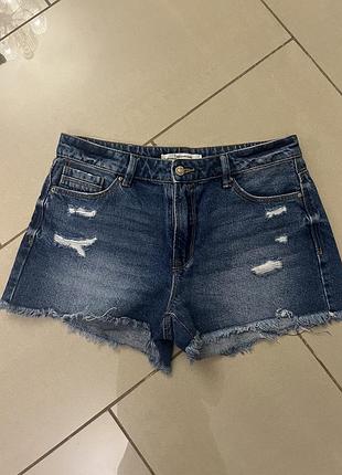 Шорти stradivarius р.38