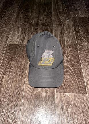 Кепка lakers