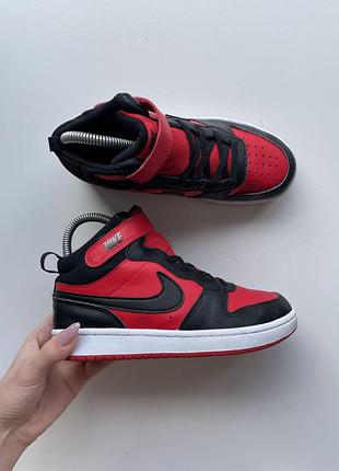 Кросівки nike court