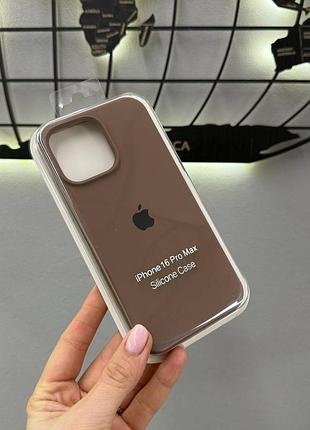 Silicone case чехол с микрофиброй для iphone 16 pro max, чехол-бампер для айфон 16 про макс (коричневый)