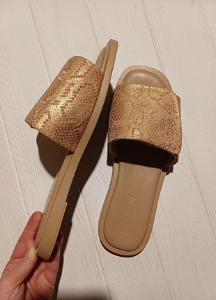 Шлепанцы женские