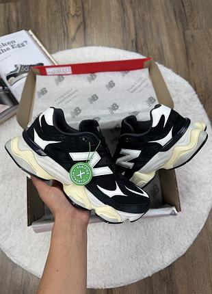 9060 black white