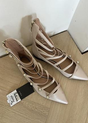 Човники на пласкій ході від zara, балетки, гладіатори