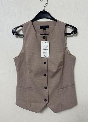 Zara жилетка