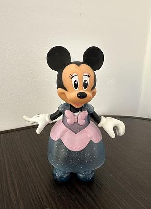 Мінні маус з тематичного набору "гардероб принцеси" від disney.
