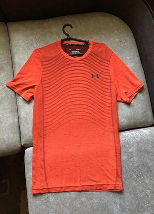 Футболка under armour