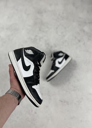 Чорно білі високі кросівки nike airjordan 1 mid se panda elephant