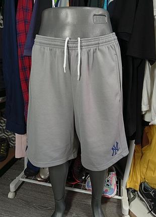 Спортивные шорты грузовые new york yankes &amp; adidas 2001 года.
