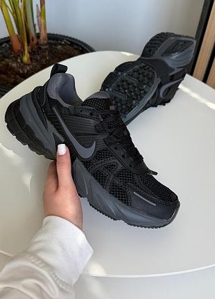 Кроссовки nike v2k run