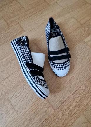 Кеди балетки мокасини dc shoes /розмір 36,5-37 оригінал