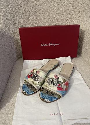 Шлёпанцы salvatore ferragamo 38 оригинал