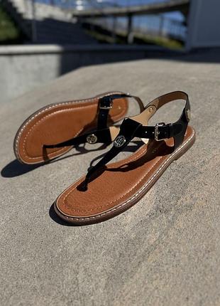 Сандалі босоніжки tommy hilfiger bennia. оригінал. 2