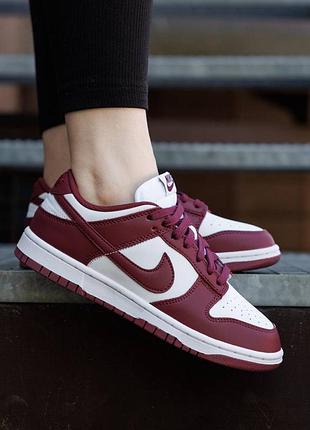 Кроссовки nike sb dunk low team red bordeaux