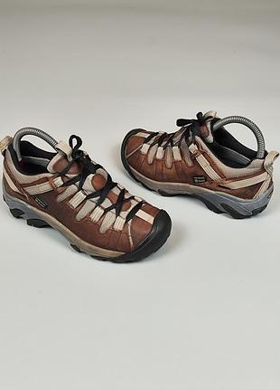 Кроссовки keen