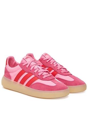 Женские кроссовки adidas 41 1/3