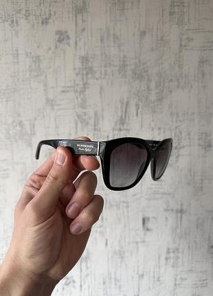 Женские солнцезащитные очки burberry be4261 black