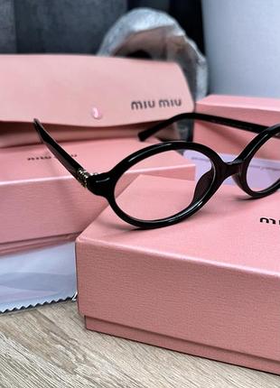 Нові окуляри від бренду miu miu, зі всіма логотипами та з повною комплектацією, чорна оправа - прозора лінза