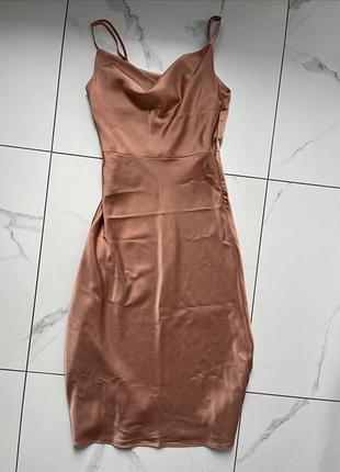 Сукня must have