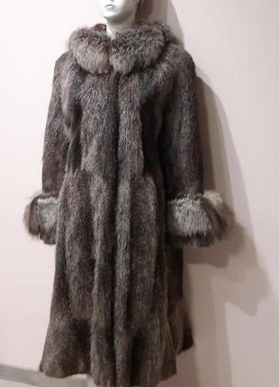Натуральная шикарная шуба расклешенного кроя  из нутрии !